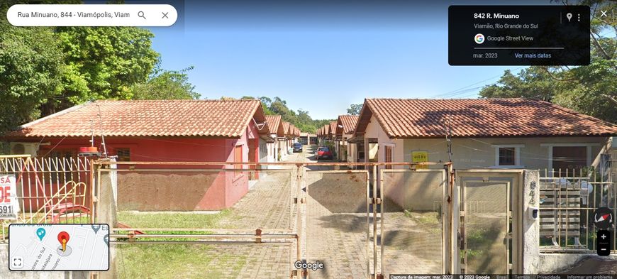 Casas com área de serviço à venda em Santa Cecilia, Viamão, RS - ZAP Imóveis