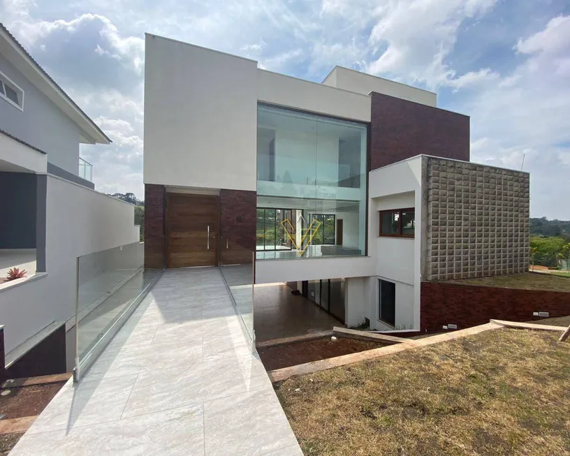 Foto 1 de Casa de Condomínio com 4 Quartos para venda ou aluguel, 441m² em Chácara dos Lagos, Carapicuíba