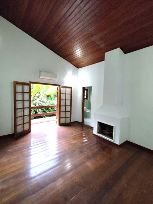 Foto 1 de Casa com 4 Quartos à venda, 460m² em Granja Viana, Cotia