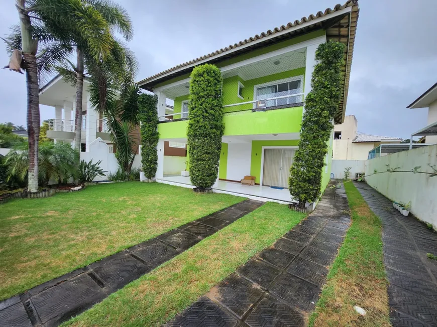Foto 1 de Casa de Condomínio com 4 Quartos à venda, 300m² em Estrada do Coco, Lauro de Freitas