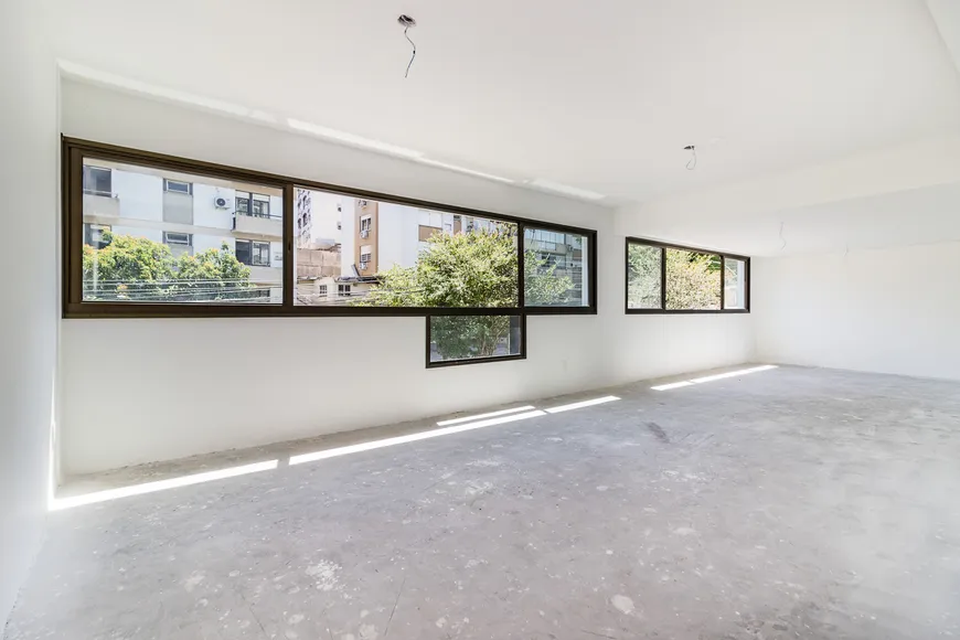 Foto 1 de Apartamento com 3 Quartos à venda, 169m² em Petrópolis, Porto Alegre