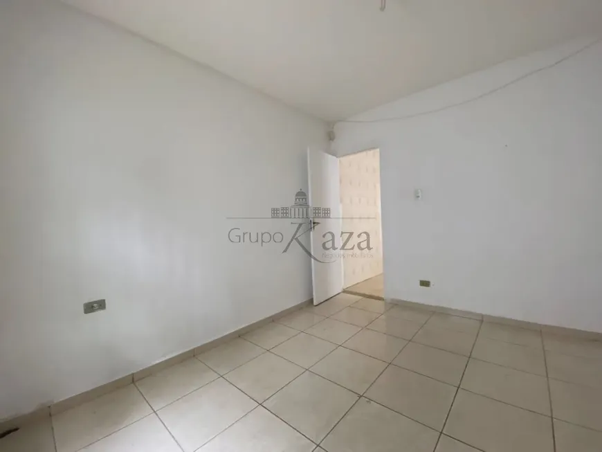 Foto 1 de Casa com 2 Quartos à venda, 57m² em Vila Aprazivel, Jacareí