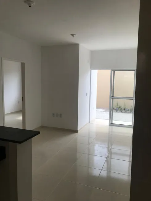 Foto 1 de Apartamento com 2 Quartos à venda, 60m² em Barrocão, Itaitinga