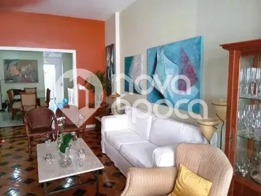 Foto 1 de Apartamento com 3 Quartos à venda, 139m² em Copacabana, Rio de Janeiro