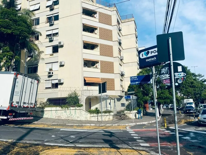 Foto 1 de Apartamento com 3 Quartos à venda, 117m² em Rio Branco, Porto Alegre