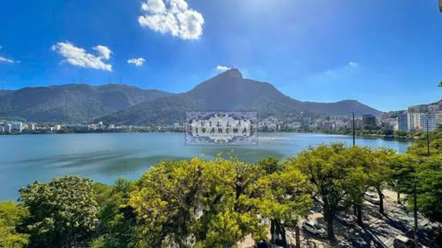 Foto 1 de Apartamento com 4 Quartos à venda, 161m² em Lagoa, Rio de Janeiro