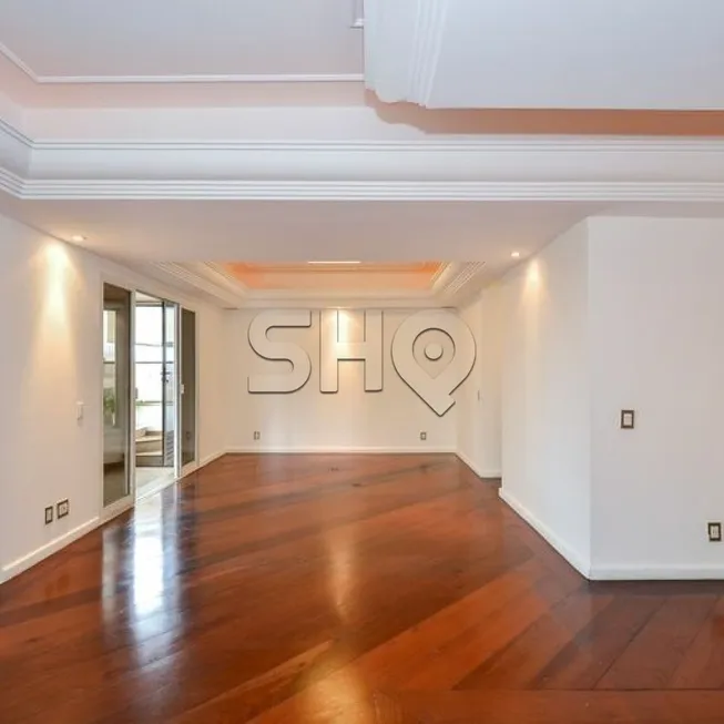 Foto 1 de Apartamento com 4 Quartos à venda, 196m² em Jardim Vitoria Regia, São Paulo