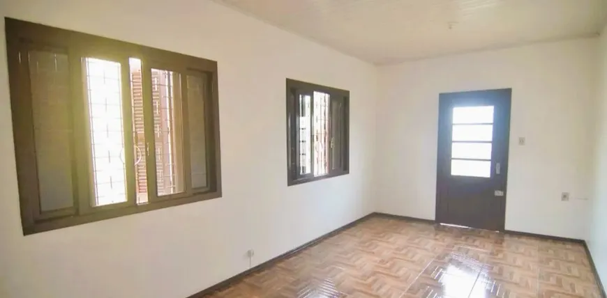 Foto 1 de Casa com 2 Quartos à venda, 79m² em Nossa Senhora das Graças, Canoas