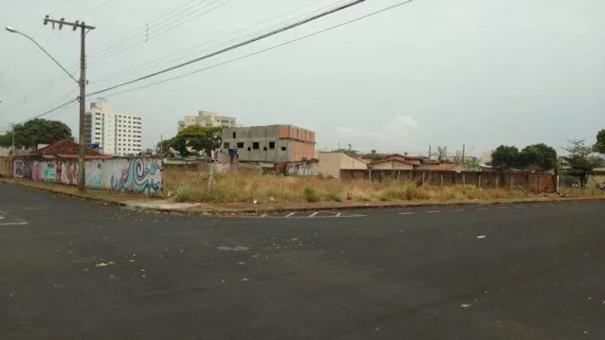 Foto 1 de Lote/Terreno à venda, 1400m² em Tibery, Uberlândia