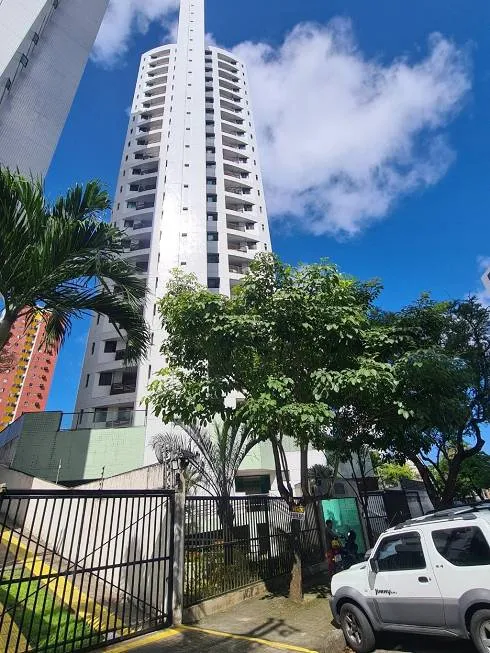 Foto 1 de Apartamento com 3 Quartos à venda, 91m² em Madalena, Recife