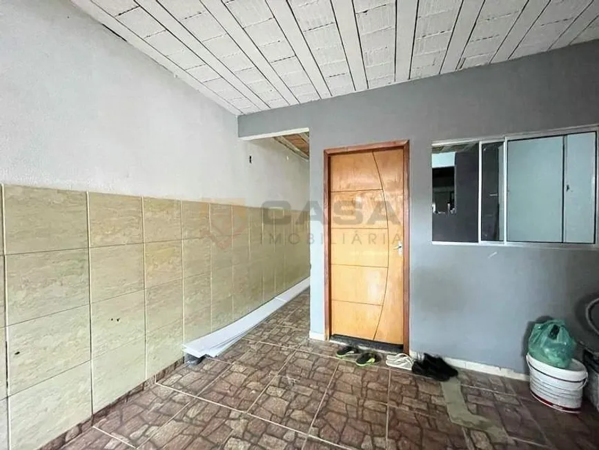 Foto 1 de Casa com 3 Quartos à venda, 180m² em Pitanga, Serra