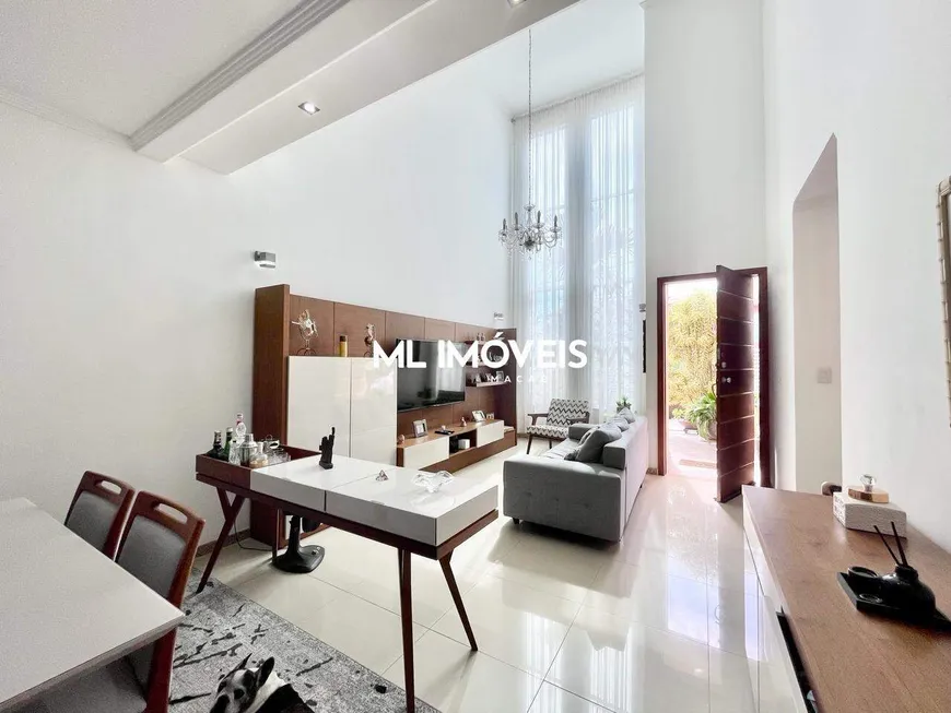 Foto 1 de Casa com 3 Quartos à venda, 222m² em Jardim Guanabara, Macaé