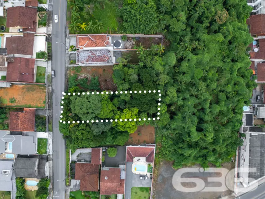 Foto 1 de Lote/Terreno à venda, 726m² em Floresta, Joinville