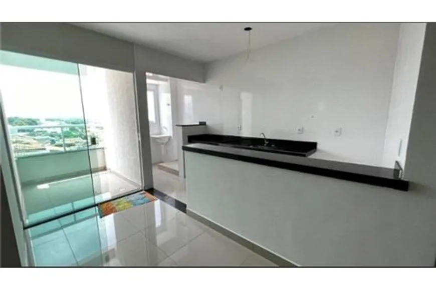 Foto 1 de Apartamento com 3 Quartos à venda, 80m² em Tubalina, Uberlândia
