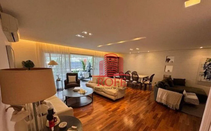 Foto 1 de Apartamento com 4 Quartos à venda, 249m² em Vila Nova Conceição, São Paulo
