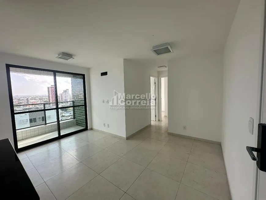 Foto 1 de Apartamento com 2 Quartos à venda, 50m² em Madalena, Recife