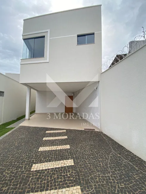 Foto 1 de Sobrado com 3 Quartos à venda, 145m² em Setor Faiçalville, Goiânia