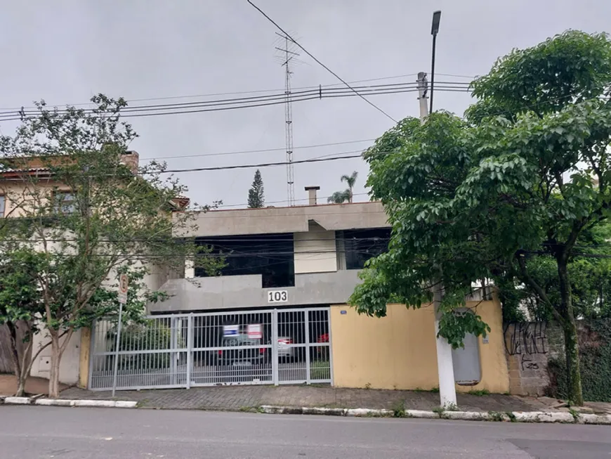 Foto 1 de Sobrado com 3 Quartos para alugar, 213m² em Jardim Das Bandeiras, São Paulo