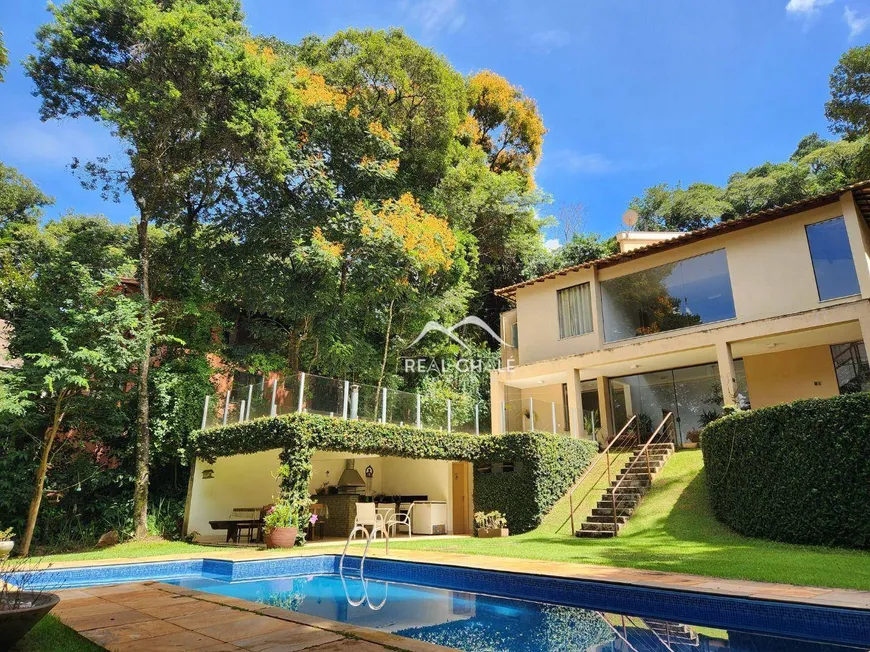 Foto 1 de Casa de Condomínio com 6 Quartos à venda, 267m² em Condomínio Retiro do Chalé, Brumadinho