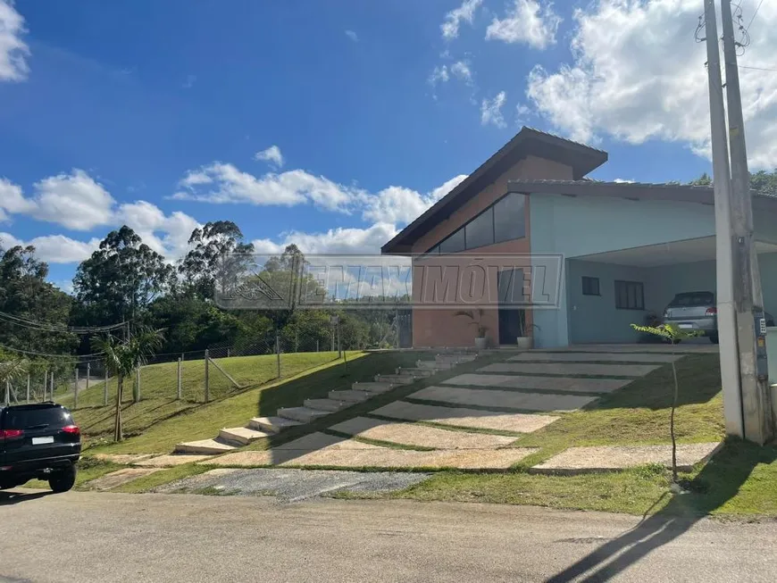 Foto 1 de Casa de Condomínio com 3 Quartos à venda, 240m² em Parque Sao Bento, Sorocaba