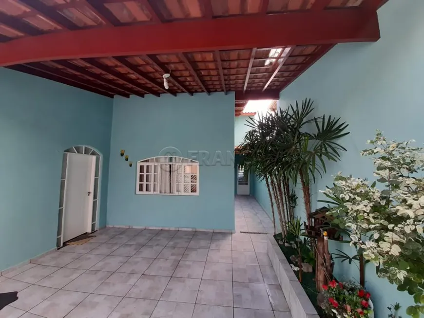 Foto 1 de Casa com 4 Quartos à venda, 134m² em Jardim Altos de Santana I, Jacareí