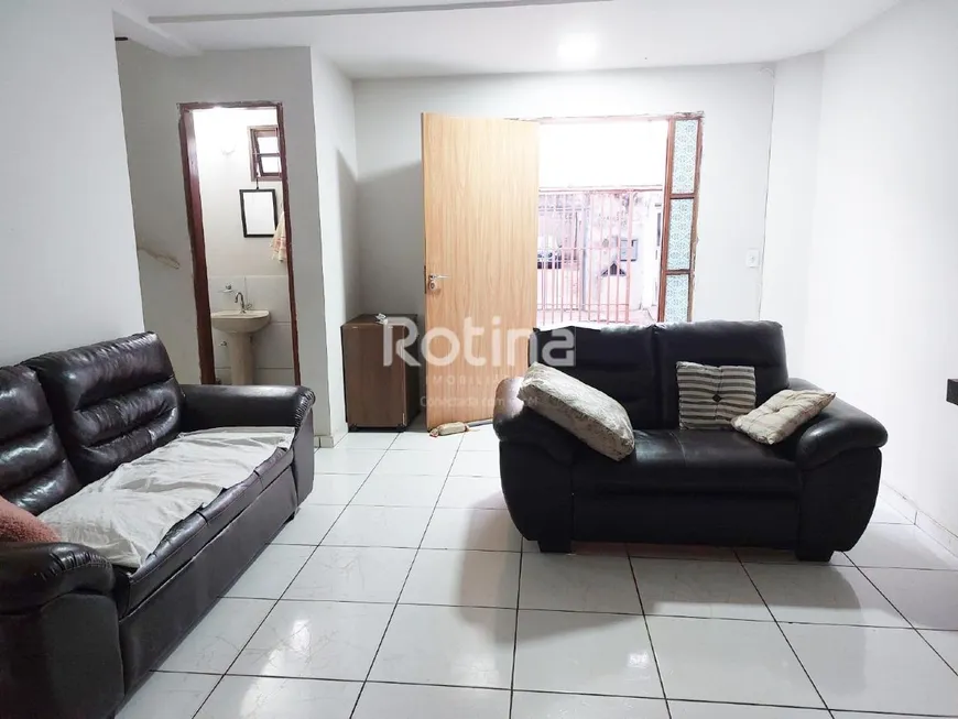 Foto 1 de Casa com 2 Quartos à venda, 82m² em Centro, Uberlândia