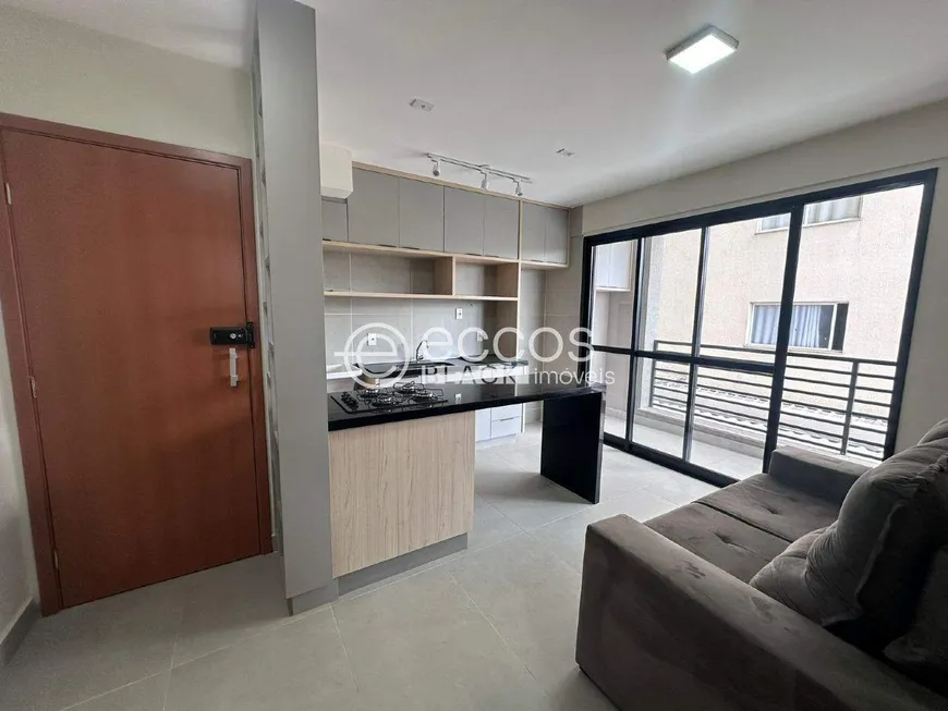Foto 1 de Apartamento com 1 Quarto para alugar, 34m² em Santa Maria, Uberlândia