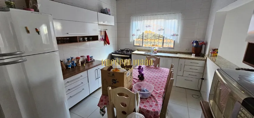 Foto 1 de Sobrado com 5 Quartos à venda, 300m² em Vila Aparecida, Suzano