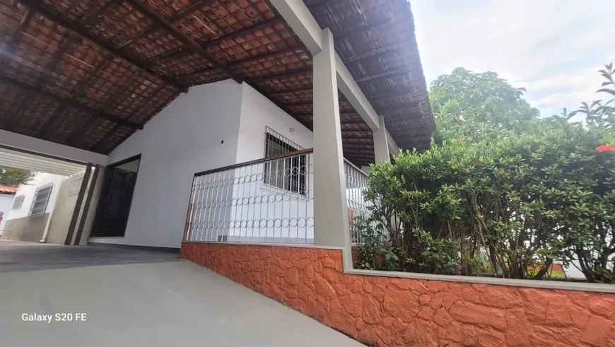 Foto 1 de Casa com 3 Quartos para alugar, 360m² em Jardim Renascença, São Luís
