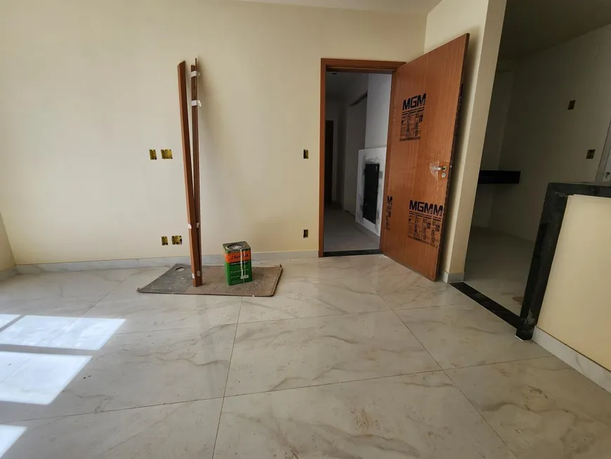 Foto 1 de Cobertura com 3 Quartos à venda, 120m² em Novo Eldorado, Contagem