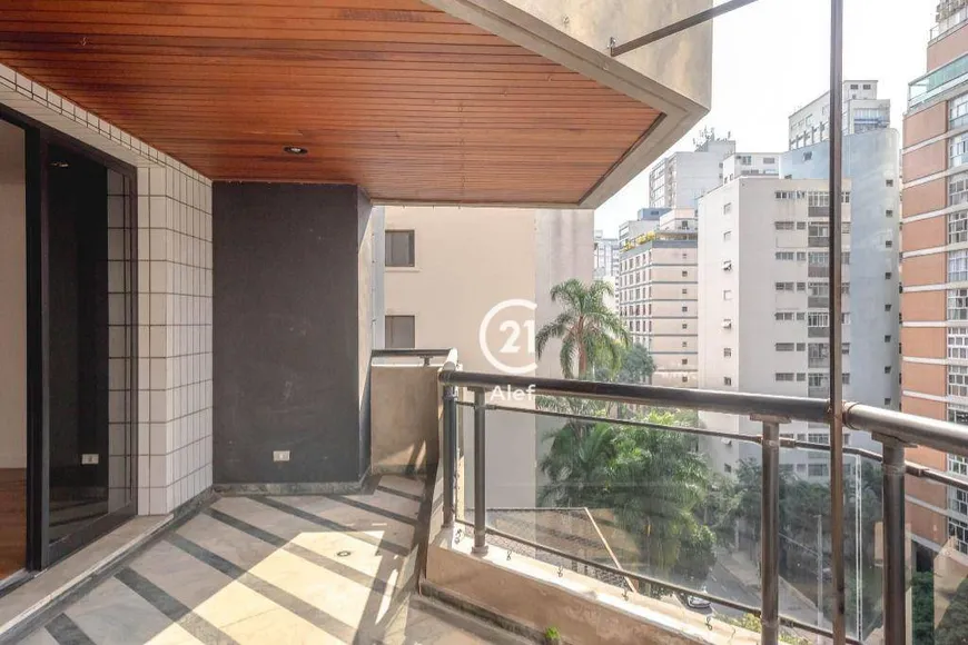 Foto 1 de Apartamento com 4 Quartos para alugar, 245m² em Higienópolis, São Paulo