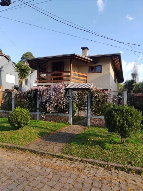Foto 1 de Casa com 4 Quartos à venda, 225m² em Parque das Hortênsias, Canela