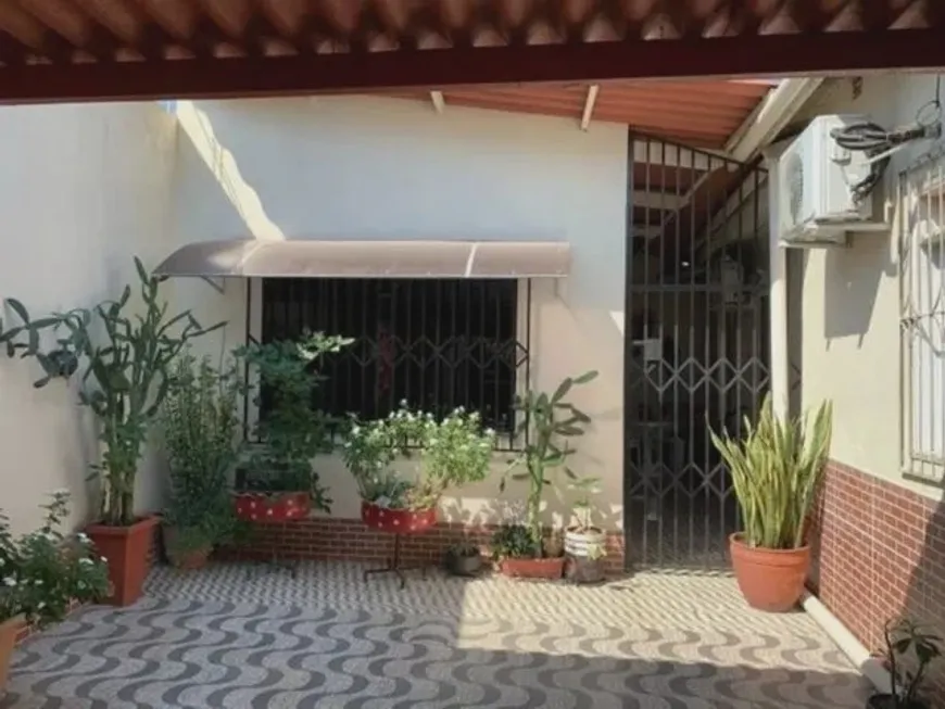 Foto 1 de Casa com 2 Quartos à venda, 80m² em Novo Horizonte, Salvador