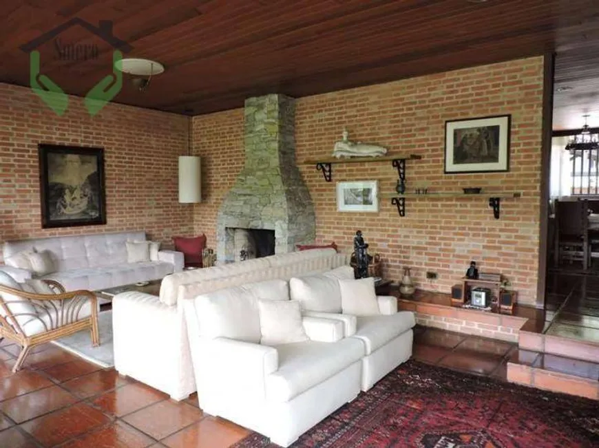 Foto 1 de Casa de Condomínio com 4 Quartos à venda, 420m² em Parque Silvino Pereira, Cotia