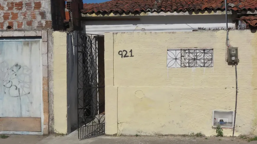 Foto 1 de Casa com 1 Quarto para alugar, 30m² em Cristo Redentor, Fortaleza