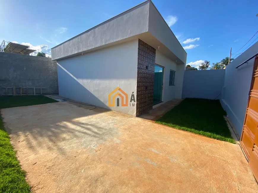 Foto 1 de Casa com 2 Quartos à venda, 65m² em Tiradentes, São Joaquim de Bicas