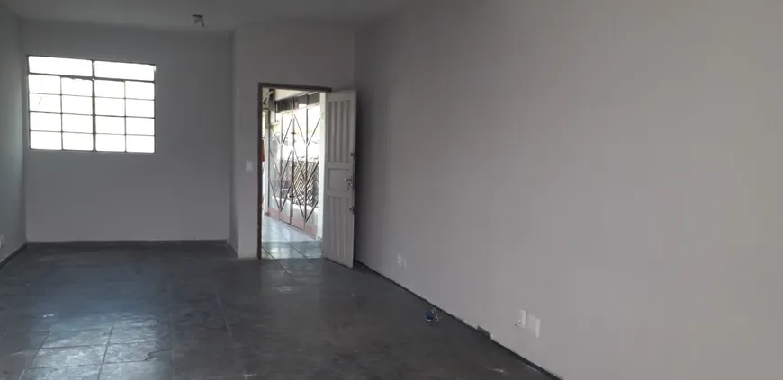 Foto 1 de Sala Comercial para alugar, 27m² em Venda Nova, Belo Horizonte