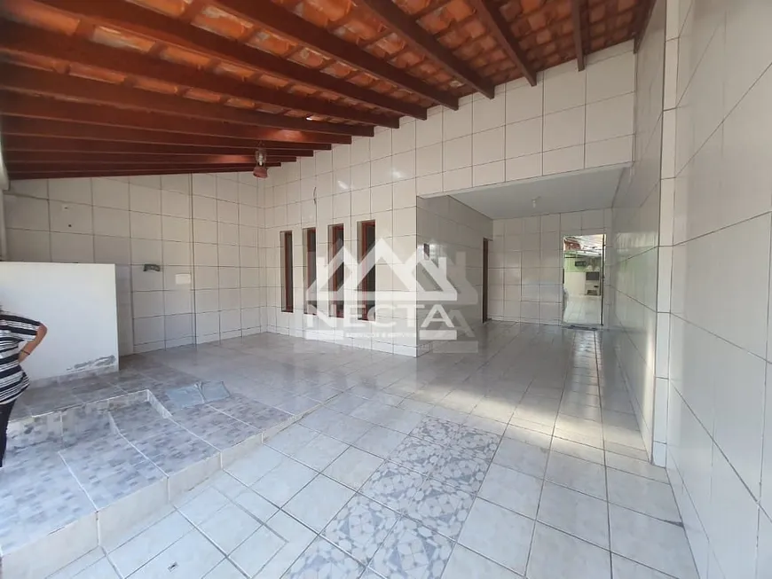 Foto 1 de Casa com 2 Quartos à venda, 167m² em Centro, Caraguatatuba