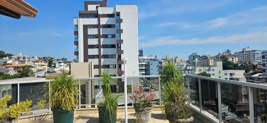 Foto 1 de Cobertura com 3 Quartos à venda, 251m² em Coqueiros, Florianópolis