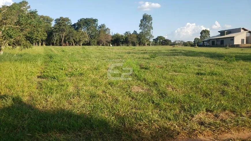 Foto 1 de Lote/Terreno à venda, 1400m² em Vila Pinhal, Itirapina