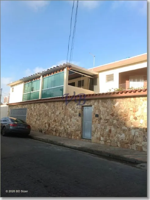Foto 1 de Casa com 3 Quartos à venda, 210m² em Vila Floresta, Santo André