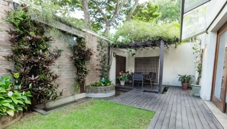 Foto 1 de Casa com 3 Quartos à venda, 380m² em Brooklin, São Paulo