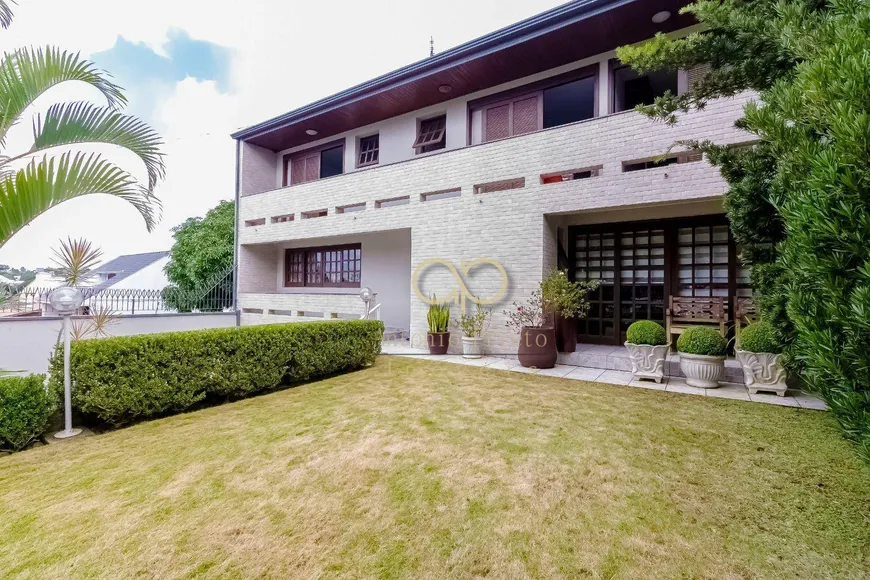 Foto 1 de Casa com 4 Quartos à venda, 330m² em Bom Retiro, Curitiba