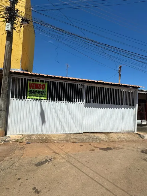 Foto 1 de Casa com 4 Quartos à venda, 90m² em Samambaia Norte, Brasília