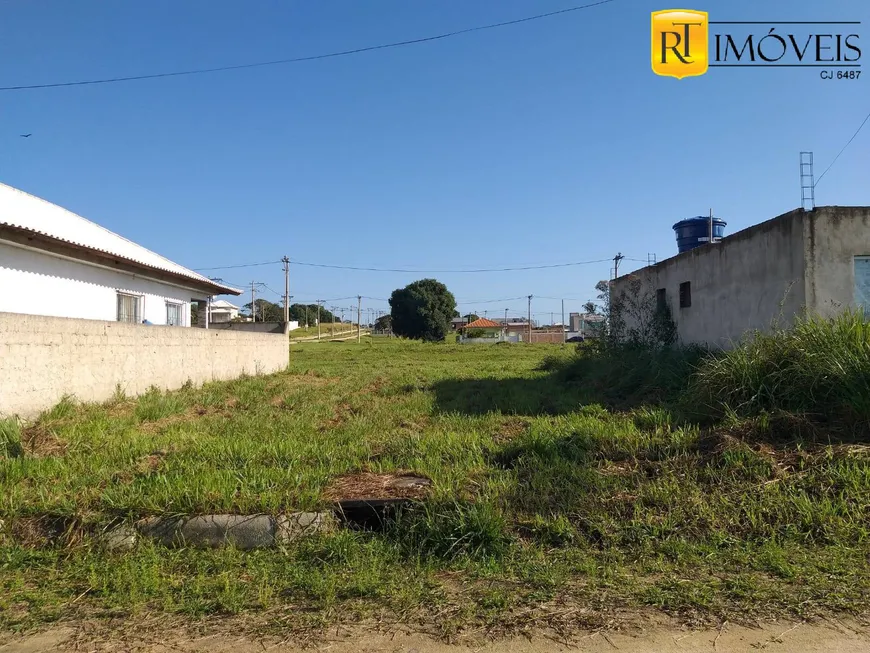 Foto 1 de Lote/Terreno à venda, 318m² em Fazendinha, Araruama