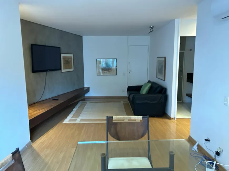 Foto 1 de Apartamento com 1 Quarto para alugar, 50m² em Leblon, Rio de Janeiro