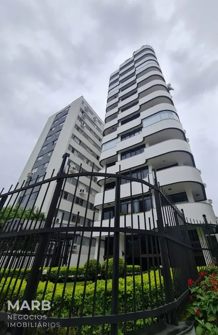 Foto 1 de Apartamento com 4 Quartos à venda, 211m² em Centro, Florianópolis