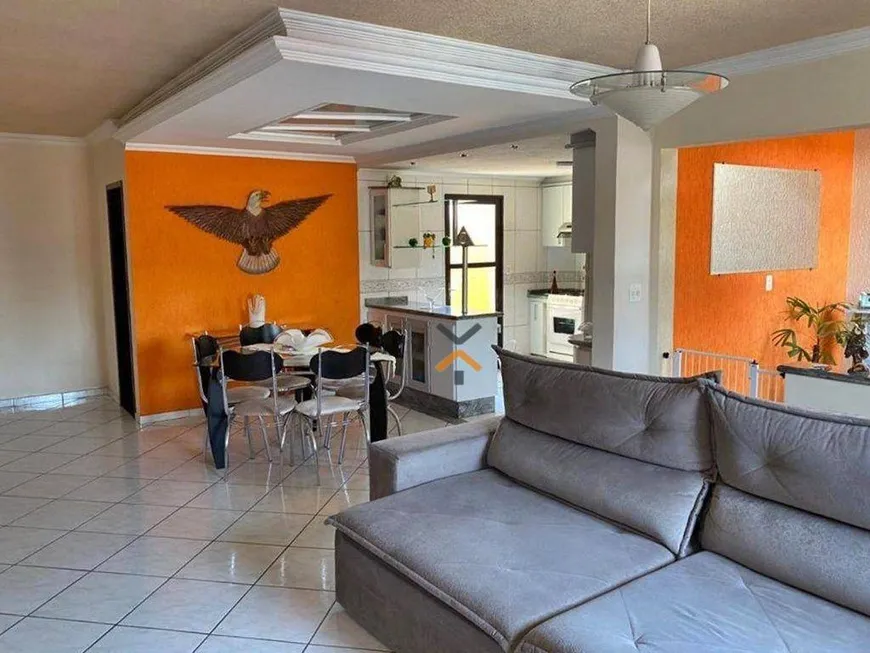 Foto 1 de Sobrado com 4 Quartos à venda, 210m² em Vila America, Santo André