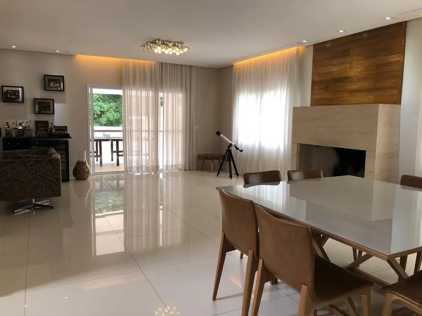 Foto 1 de Casa de Condomínio com 4 Quartos à venda, 289m² em Lajeado, Cotia