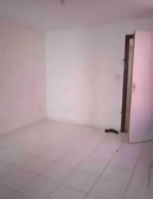 Foto 1 de Apartamento com 2 Quartos à venda, 50m² em CIA, Simões Filho